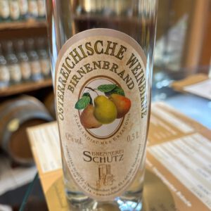 Österreichischer Weinbirnenbrand